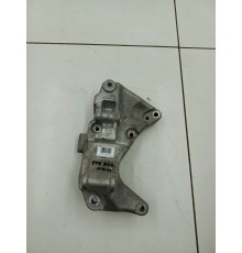 Кронштейн генератора