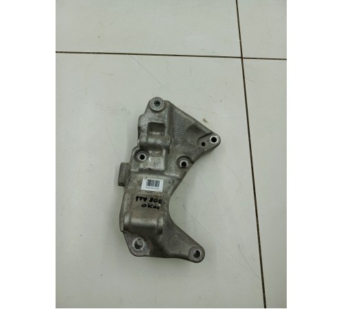 Кронштейн генератора