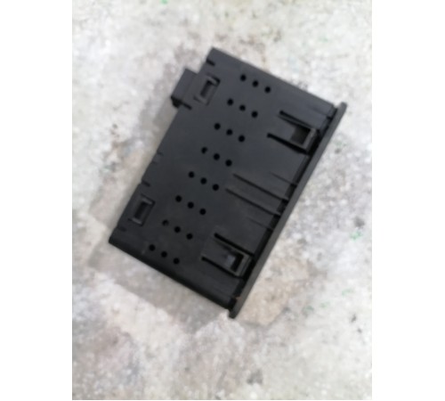 USB/TYPE C порты для центральной консоли заднего ряда