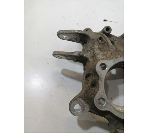 Кулак поворотный задний правый