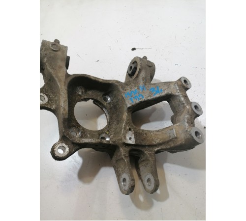 Кулак поворотный задний правый