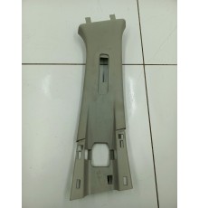 Обшивка центральной стойки правая верхняя