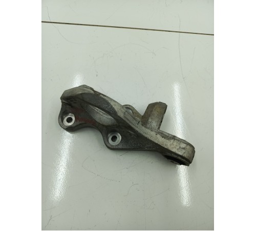 Кронштейн промежуточного вала