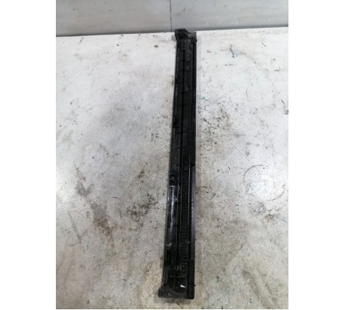 Накладка двери задняя правая