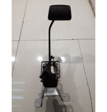 Педаль тормоза