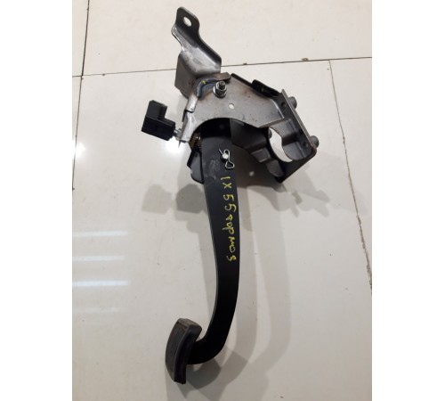 Педаль тормоза