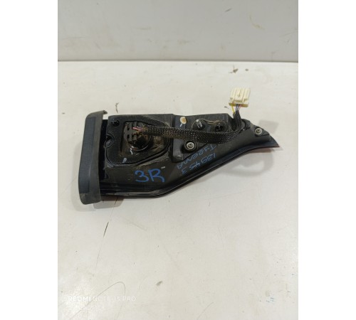 Фонарь задний правый внутренний