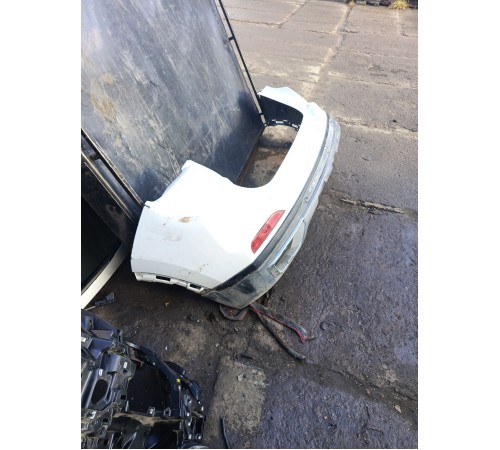 Задний бампер в сборе