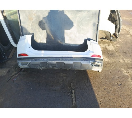 Задний бампер в сборе