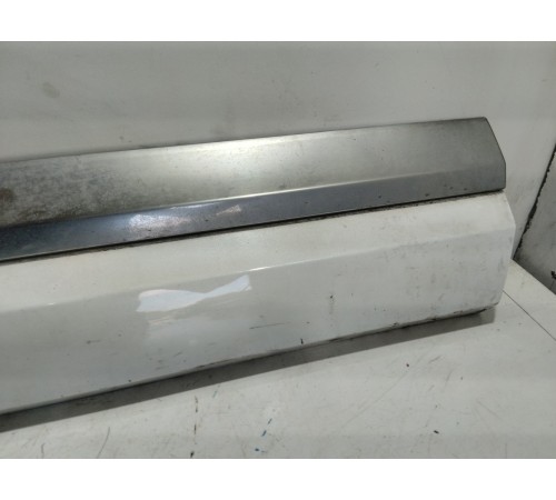 Накладка двери задняя правая