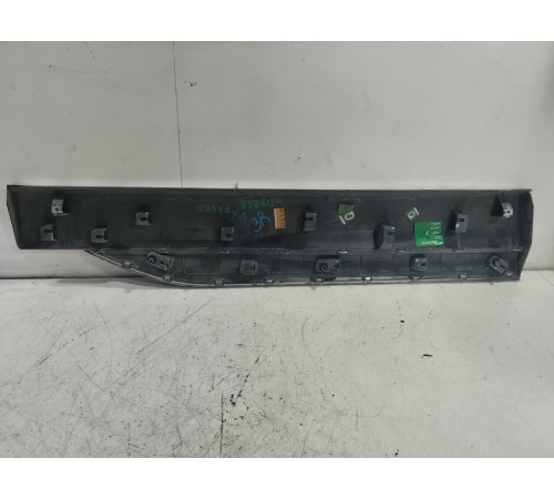 Накладка двери задняя правая