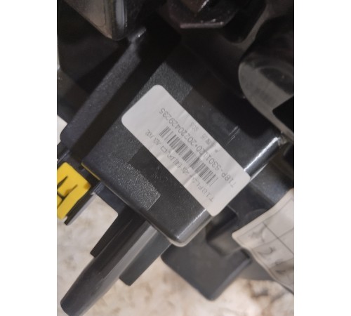 Воздушный дефлектор центральный с декоративной накладкой в сборе