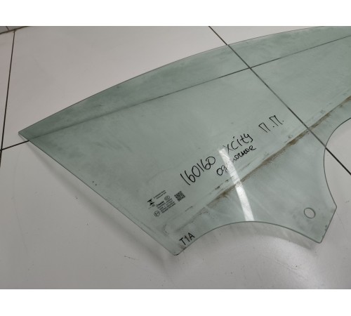 Стекло двери переднее правое