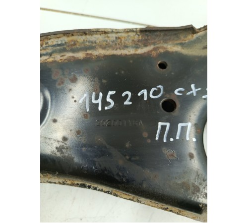 Рычаг подвески передний правый