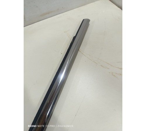 Уплотнитель стекла задний правый внешний