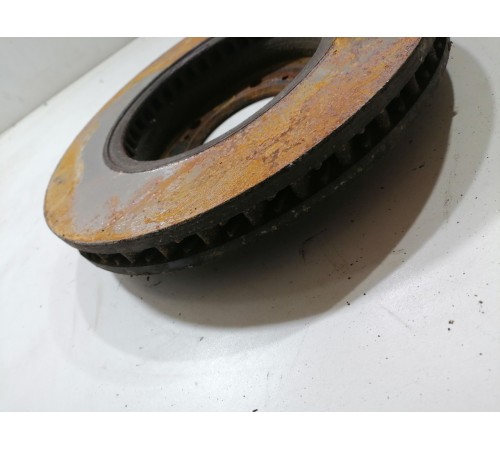 Тормозной диск передний