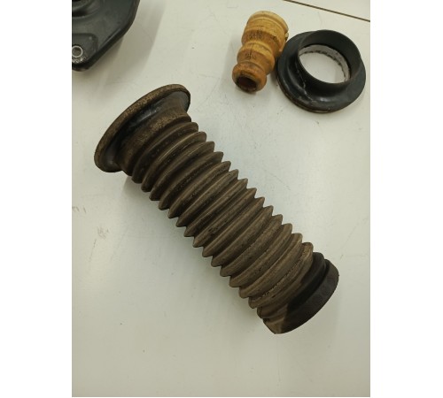 Опора амортизатора переднег в сборе