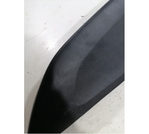 Пластик салона правый