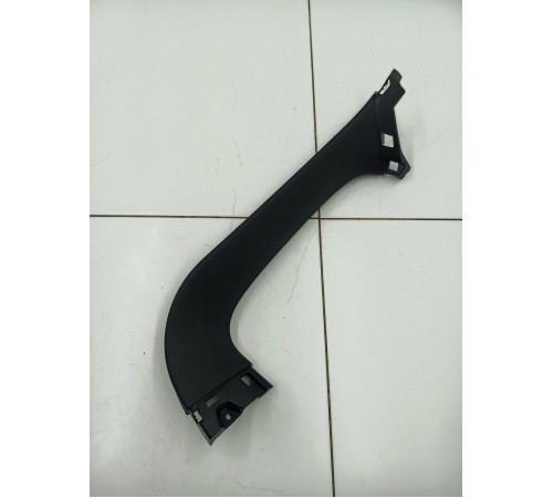 Обшивка двери крышки багажника левая