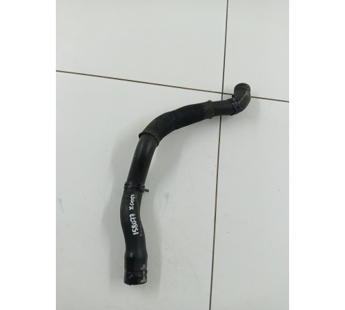 Патрубок системы охлаждения