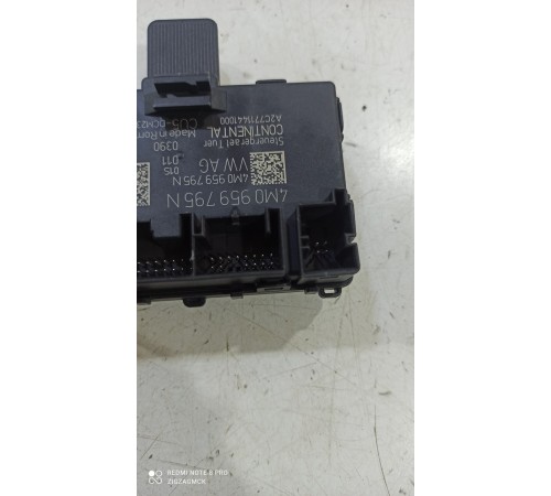 Блок управления двери (задний правый)