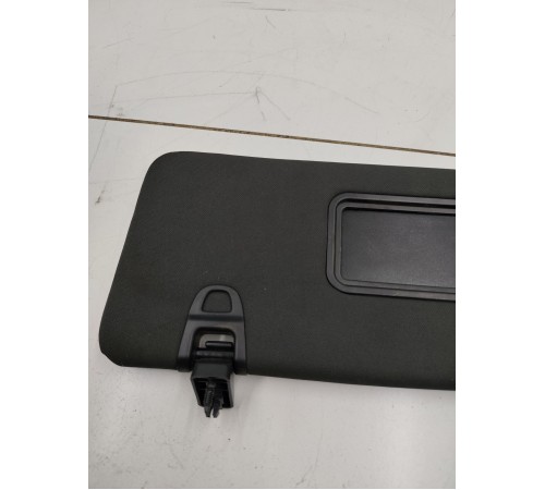 Козырёк левый