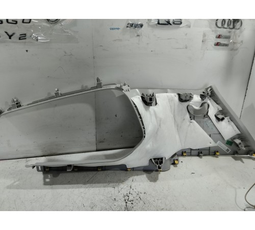 Обшивка стойки задняя левая