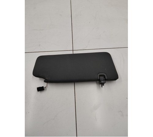 Козырёк левый