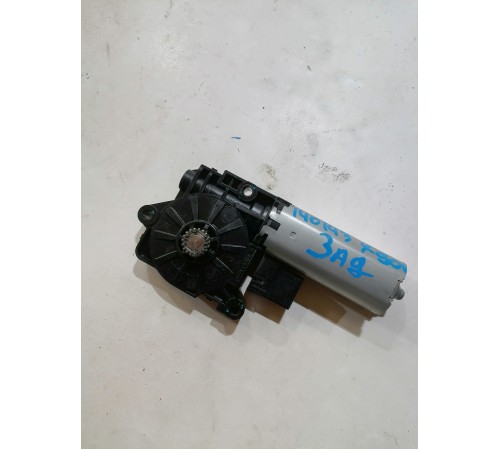 Моторчик панорамного люка задний