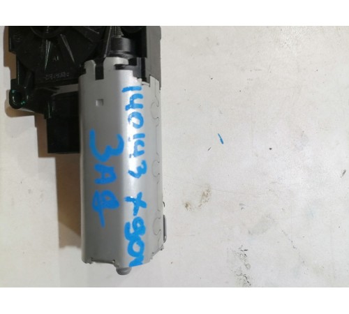 Моторчик панорамного люка задний