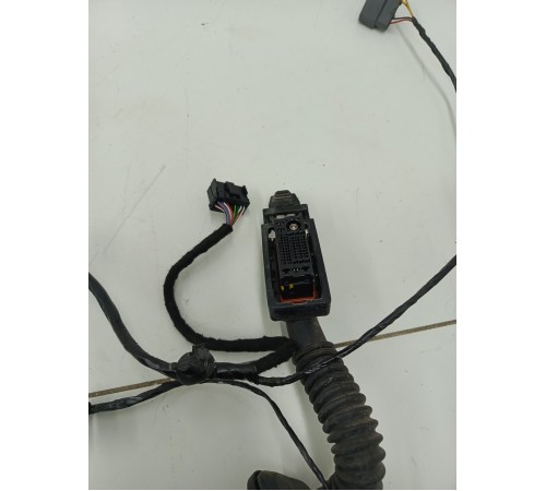 Электропроводка двери передняя левая