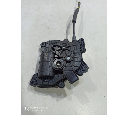 Доводчик замка крышки багажника