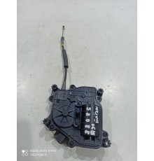 Доводчик замка крышки багажника