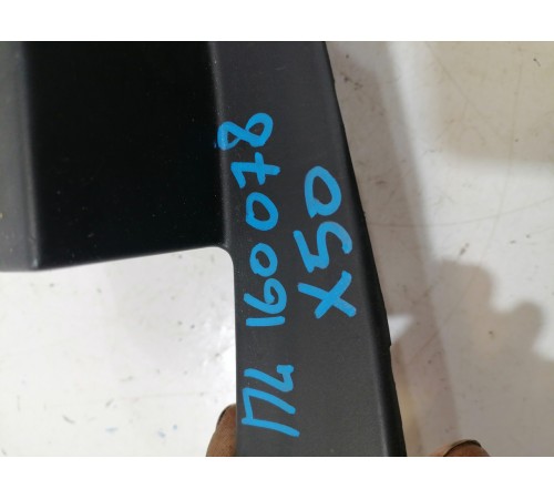 Уголок двери передний левый