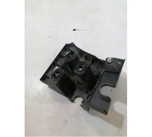 Кронштейн заднего бампера левый