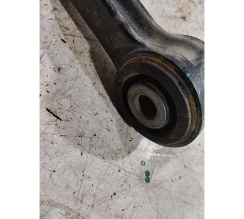 Рычаг подвески передний правый верхний