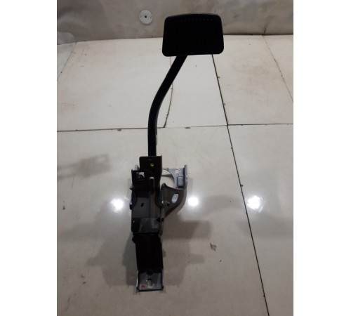 Педаль тормоза