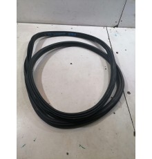 Уплотнитель двери задний правый