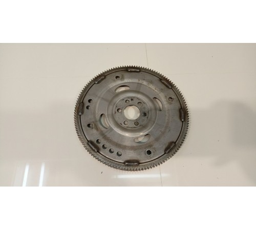 Маховик двигателя