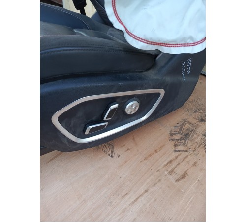 Сиденье переднее левое