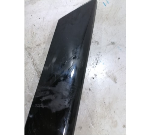 Молдинг лобового стекла левый