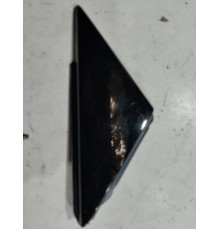 Уголок двери (передний левый)