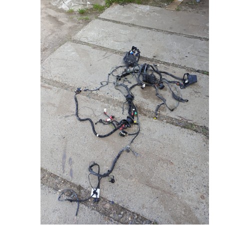 Электропроводка подкапотная с монтажным блоком