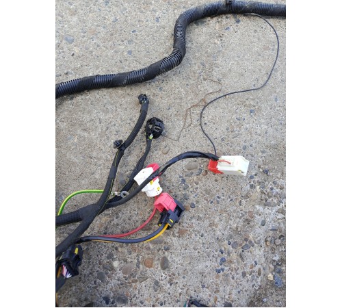 Электропроводка подкапотная с монтажным блоком