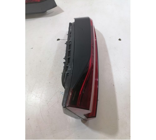 Фонарь задний правый внутренний