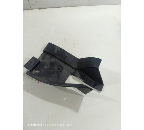 Накладка крыла передняя левая внутренняя