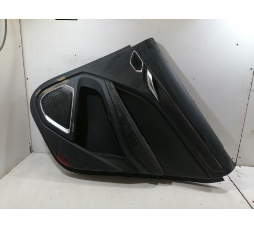 Обшивка двери задняя правая