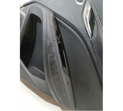 Обшивка двери задняя правая