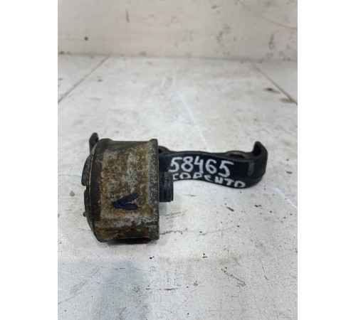 Кронштейн переднего моста