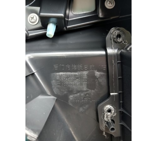 Обшивка двери задняя правая